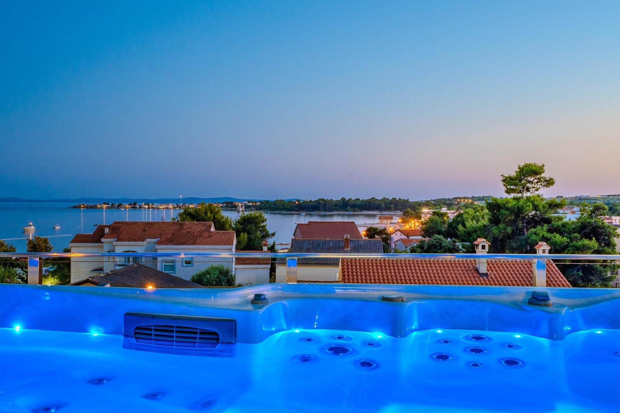 Luxury Apartments Vilamaloca Vir Exterior photo