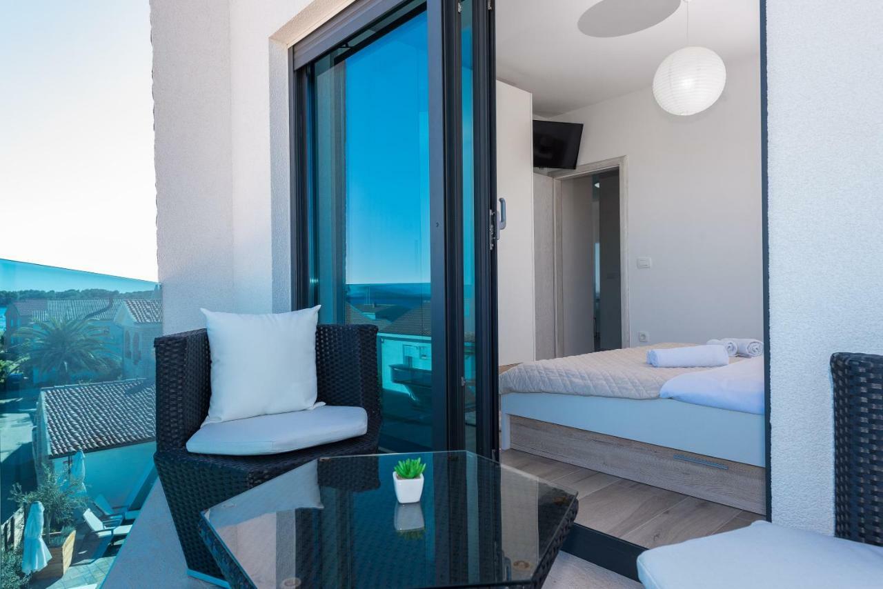 Luxury Apartments Vilamaloca Vir Exterior photo